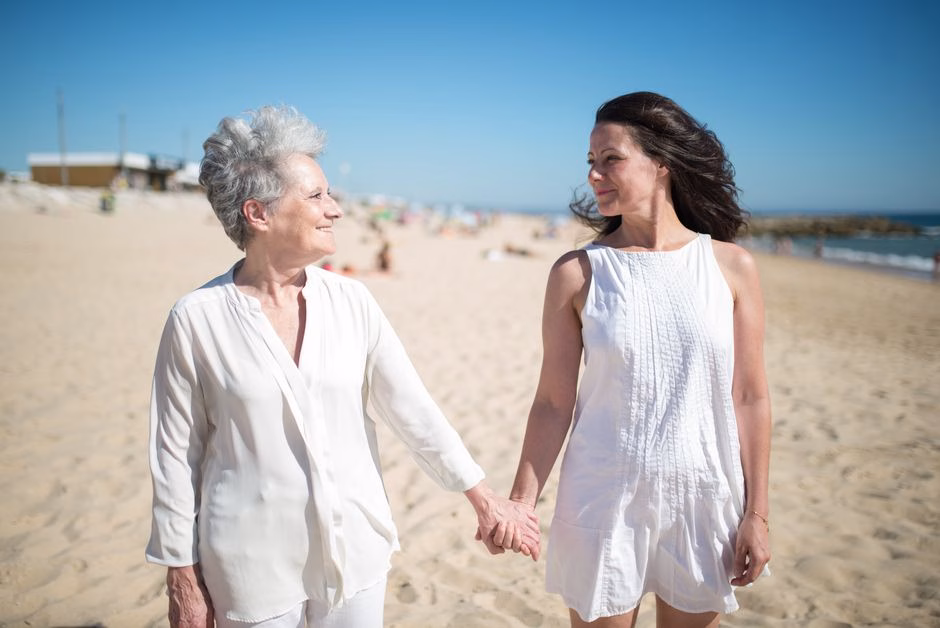 O Papel da Família no Apoio à Mulher Durante a Transição da Menopausa Saúde e Bem-estar